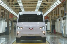 Saat Pasar Lesu, Wuling...