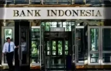 BI Pangkas Suku Bunga...