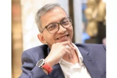 Memperkuat UMKM lewat...