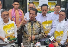 Operasi Pasar Besar-besaran,...