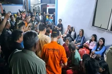 Tim SAR Gabungan Evakuasi...
