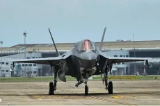 Jet Tempur Siluman F-35...