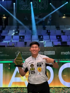 Albert Januarta Juara...