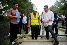 Benahi Jalan Rusak,...