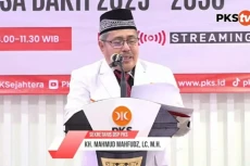 PKS Tetapkan Susunan...