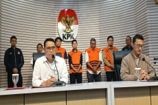 KPK Tetapkan Bupati...
