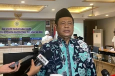 MUI Minta Warga Stop...