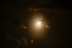 Apa Itu Satelit Ofek...