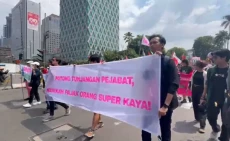 Longmarch Menuju Patung...
