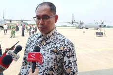 78 WNI Wisatawan dan...