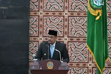 Gubernur Bobby Nasution...