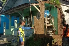 Gempa Sukabumi-Bogor...
