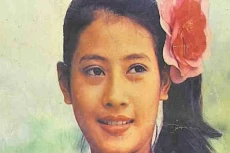 Profil Sujarinee Vivacharawongse,...