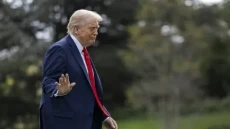 Trump Berterima Kasih...