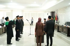 Bupati Bekasi Lantik...