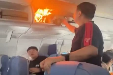 Viral! Kabin Air China...