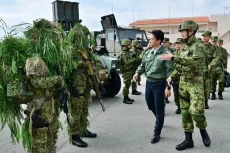 China Marah Jepang Kerahkan...