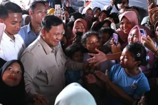 Prabowo Pastikan Penanganan...