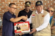 Salurkan Bantuan untuk...