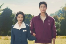 Park Bo Gum dan IU Kuasai...