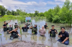 Peduli Lingkungan dan...