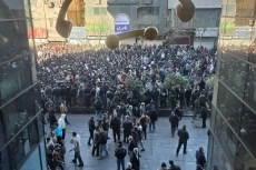 Mossad kepada Demonstran...