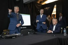 Trump: Venezuela akan...