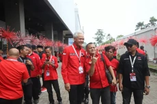 Polemik Pemilihan Kepala...