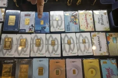 Operasikan Bullion Bank,...