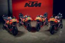 Siap Sikat Ducati, KTM...