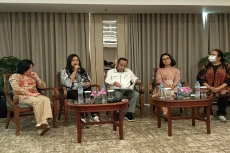 FAKTA Indonesia Desak...