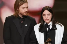 Menang Grammy 2026,...