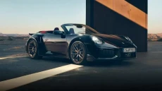 Porsche Raih Nilai Jual...
