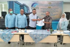 Pemkab Bekasi Evaluasi...
