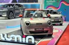2 Mobil Konsep Modifikasi...
