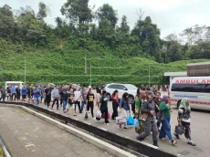 KJRI Kuching Kawal Pemulangan...