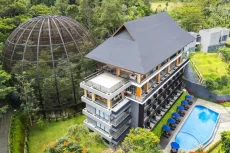 Resor Baru Mercure Cibadak...