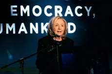 Hillary Clinton Tuduh...