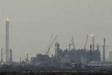 Iran Lumpuhkan Produksi...