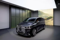 Mercedes-Benz VLE Diluncurkan,...