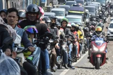 Puncak Arus Mudik dan...