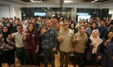 Resmi Akhiri Program...