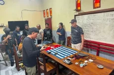 Polisi Tetapkan 5 Tersangka...