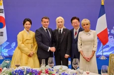 Macron Desak Negara-negara...