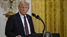 Trump Hadapi Upaya Pemakzulan...