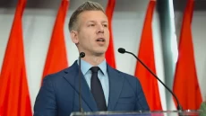 PM Hungaria Magyar Peringatkan...