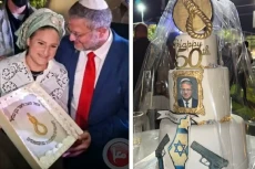 Kue Ultah Menteri Israel...