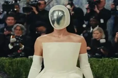 Unik! Katy Perry Gunakan...