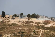 Israel Ternyata Membangun...