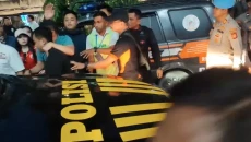 Persija Dikalahkan Persib,...